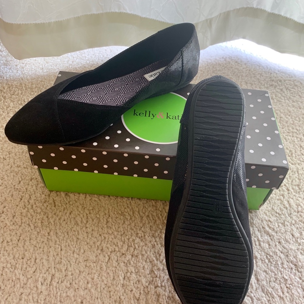 Kelly & Katie black flats, 9